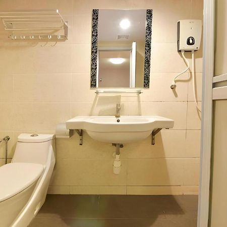 Grand Ct Hotel Malacca Buitenkant foto