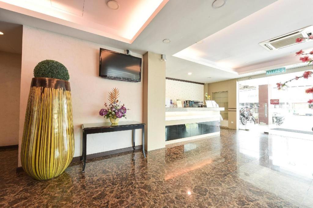 Grand Ct Hotel Malacca Buitenkant foto