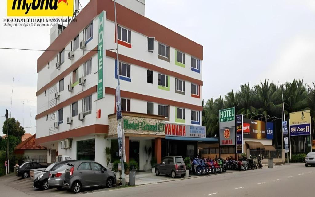 Grand Ct Hotel Malacca Buitenkant foto