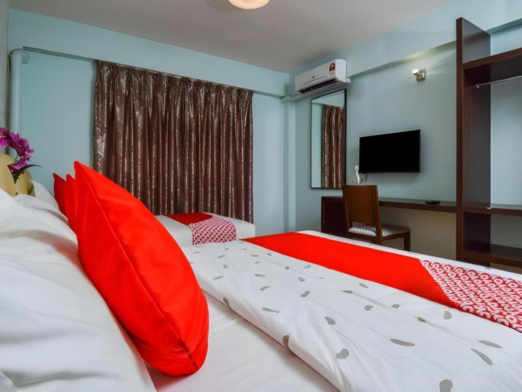 Grand Ct Hotel Malacca Buitenkant foto