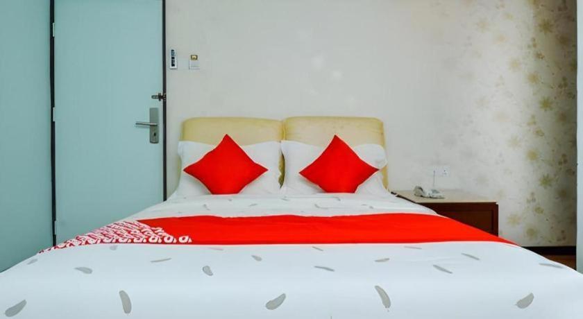 Grand Ct Hotel Malacca Buitenkant foto