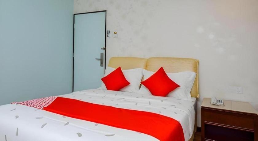 Grand Ct Hotel Malacca Buitenkant foto