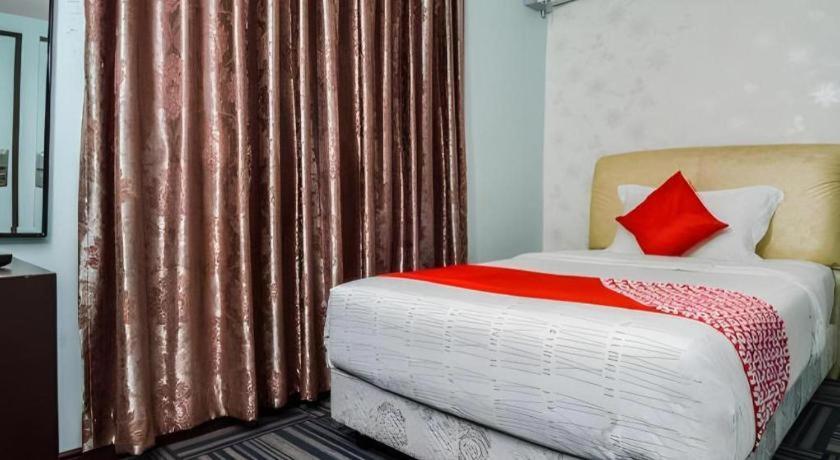 Grand Ct Hotel Malacca Buitenkant foto
