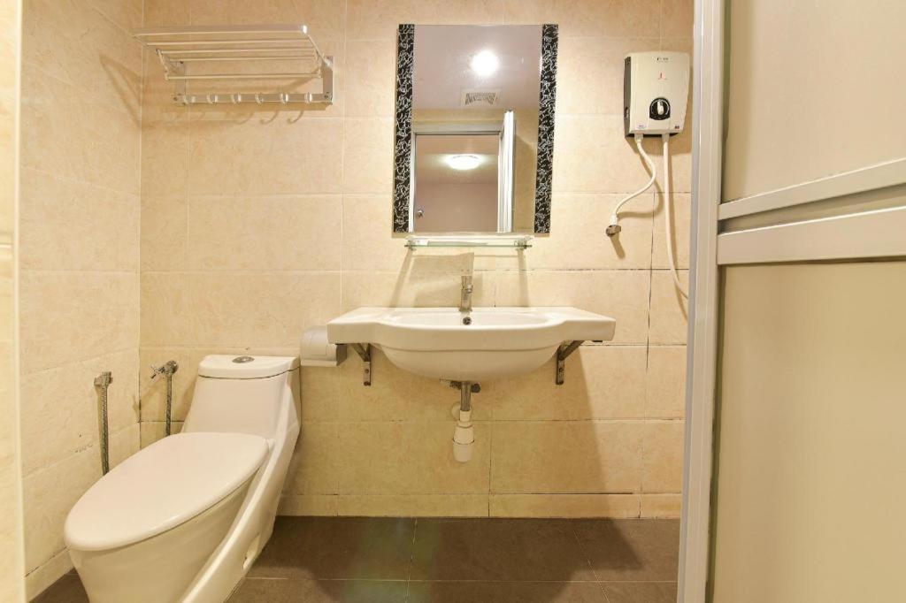 Grand Ct Hotel Malacca Buitenkant foto
