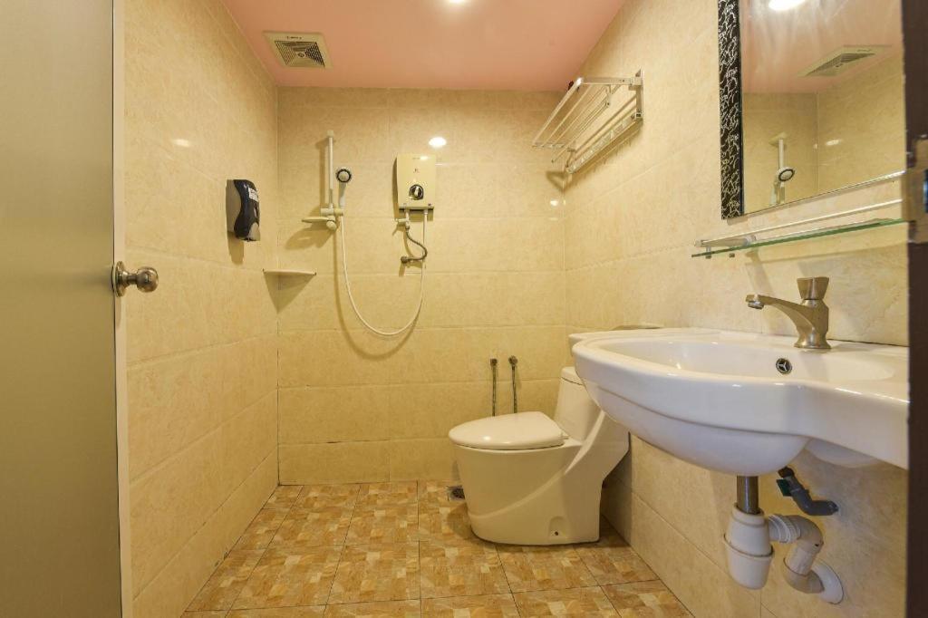 Grand Ct Hotel Malacca Buitenkant foto
