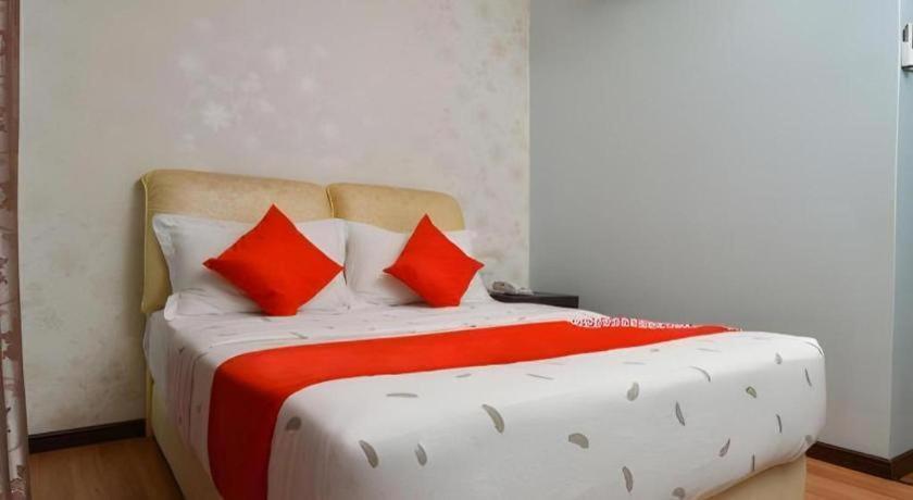 Grand Ct Hotel Malacca Buitenkant foto