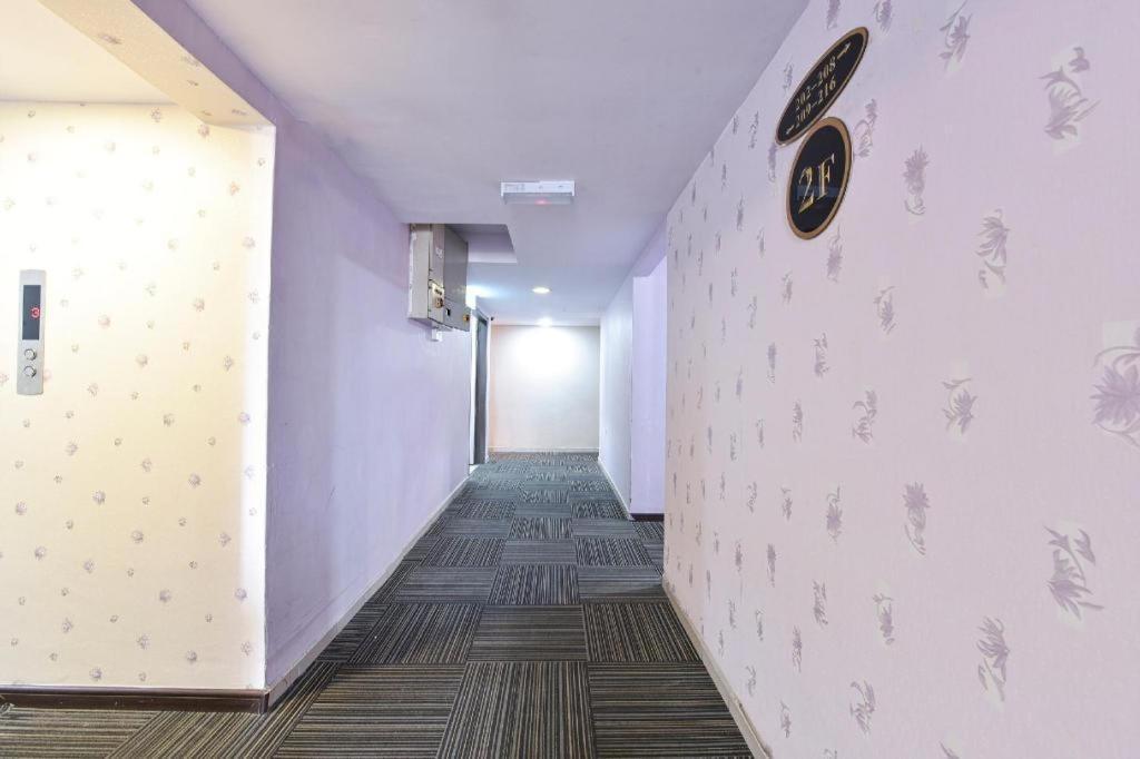 Grand Ct Hotel Malacca Buitenkant foto