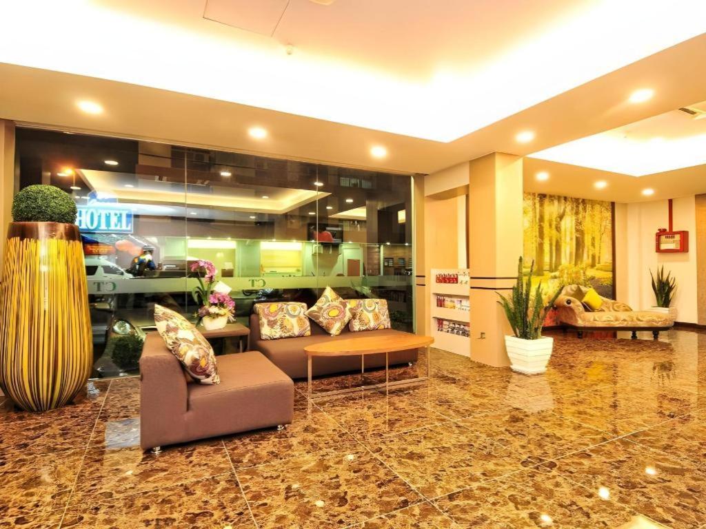 Grand Ct Hotel Malacca Buitenkant foto